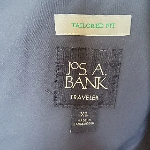 NWT Jos. A. Bank Navy Windbreaker Jacket Sleek Lightweight Design - Picture 4 of 10